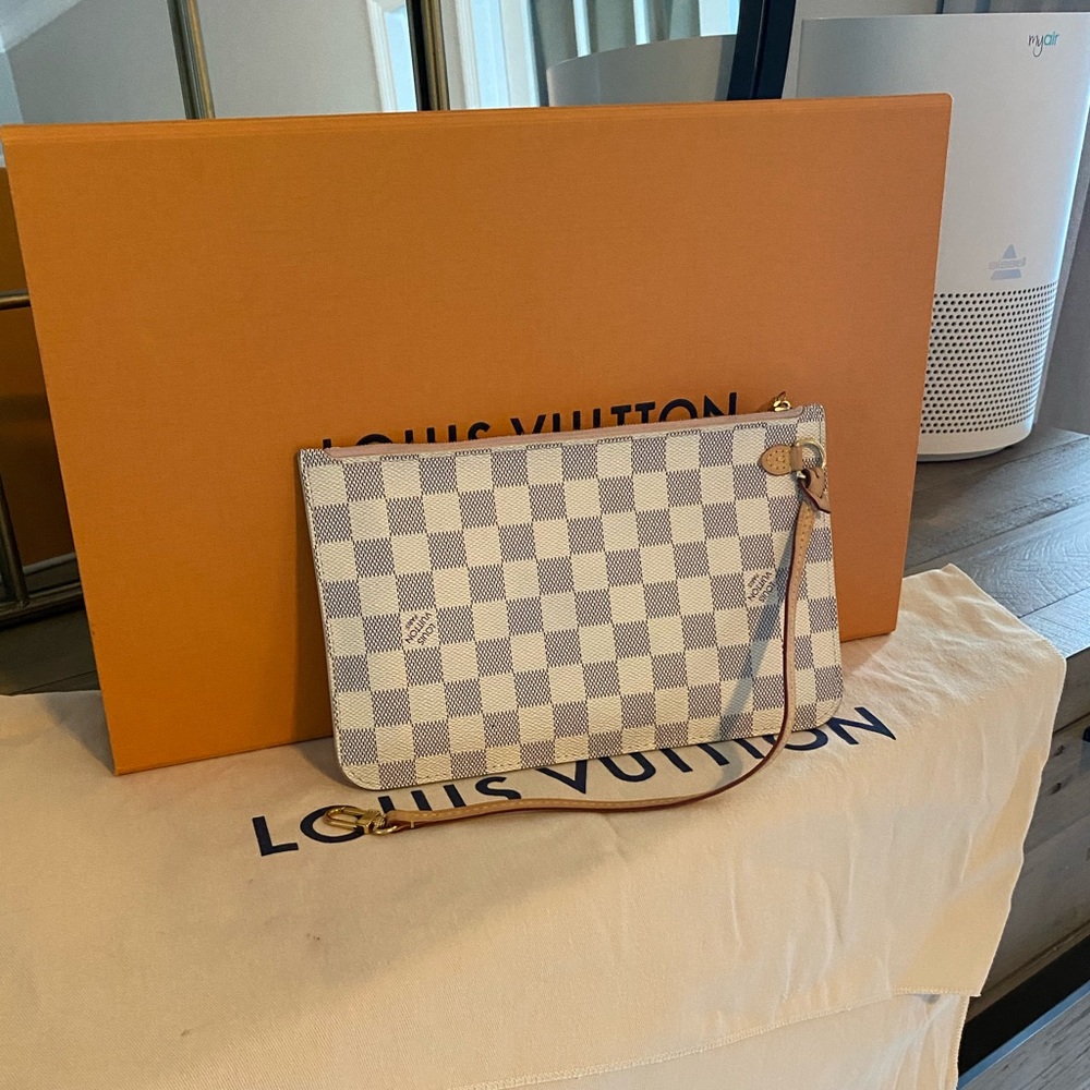 Louis Vuitton Damier Azure Pouche